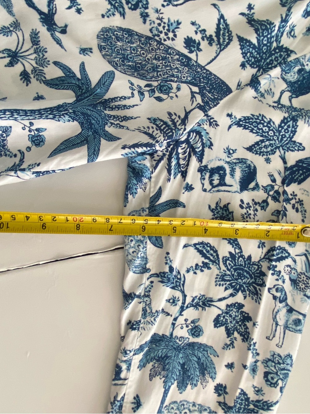 Jane and Delancey Blue and White Printed Women’s Top animal - Picture 7 of 13